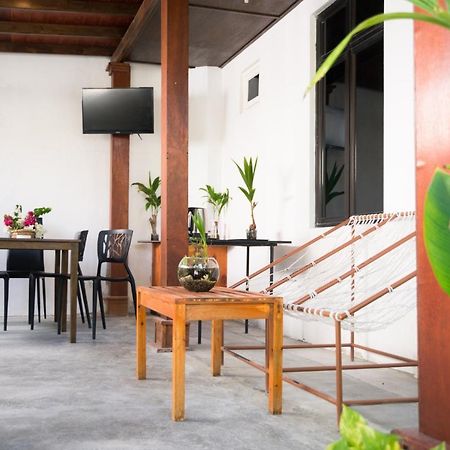 Hotel Palm Gate Thulusdhoo Exterior foto